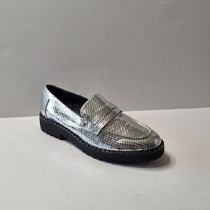 Franco Sarto Cassandra Metallic Silver Snake Print Faux Leather Loafers Size: 8